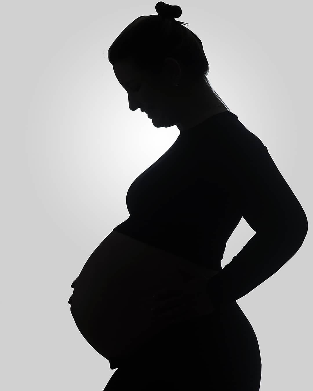 Ensaio gestante com silhueta artística - Fotógrafo de gestante em Ceará